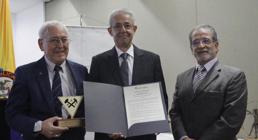 El Premio de la Ingeniería Antioqueña fue otorgado a Conexión Pacífico 2